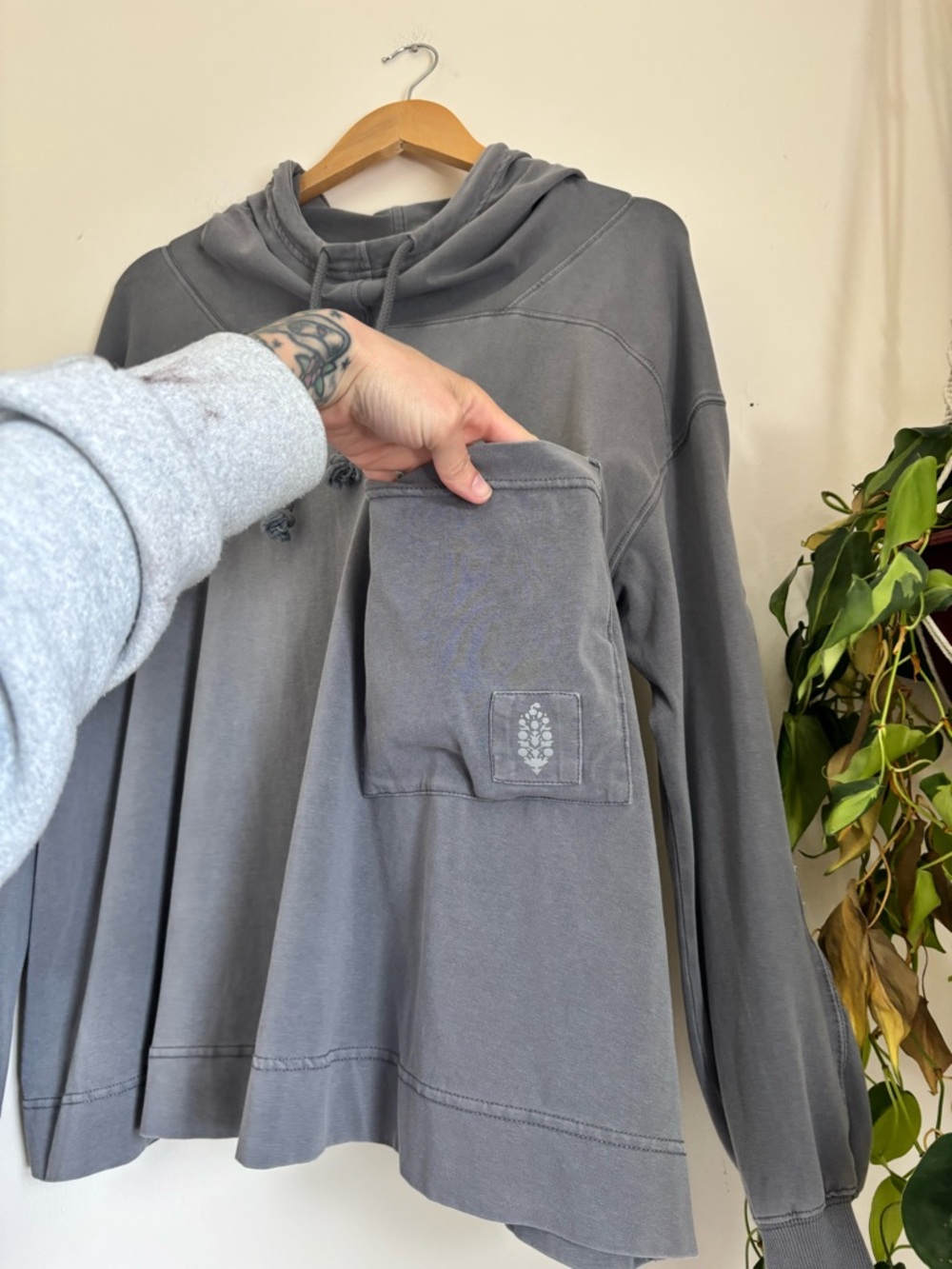 Free People Hot Shot Hooded Layer In Gunmetal - Picture 7 of 10